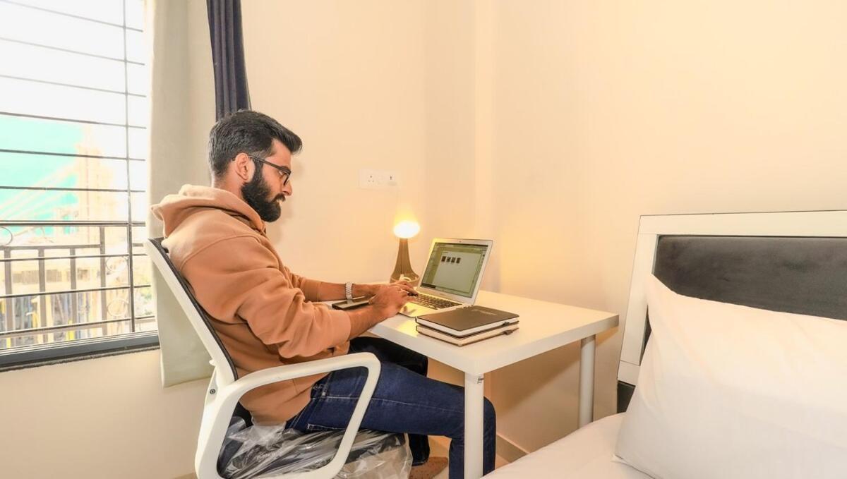 Furnished 2 Bhk Near Kharadi With High Speed Wi-fi Apartment Pune