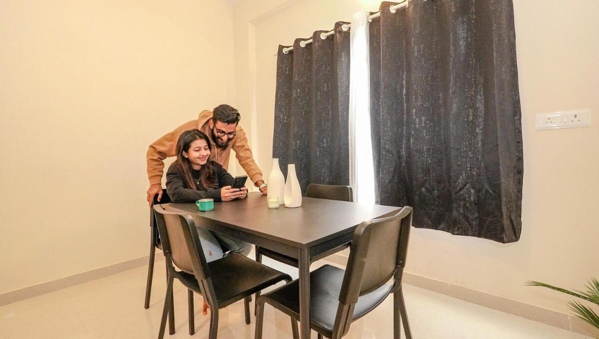 Furnished 2 Bhk Near Kharadi With High Speed Wi-fi *