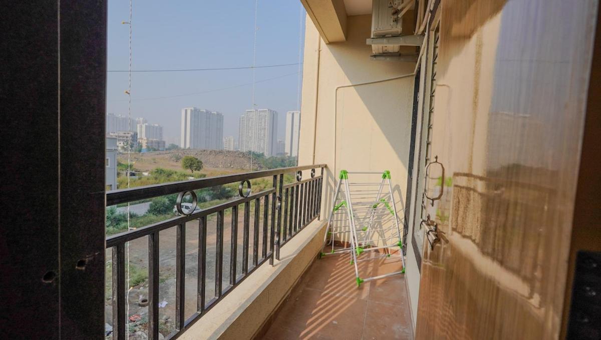 Furnished 2 Bhk Near Kharadi With High Speed Wi-fi