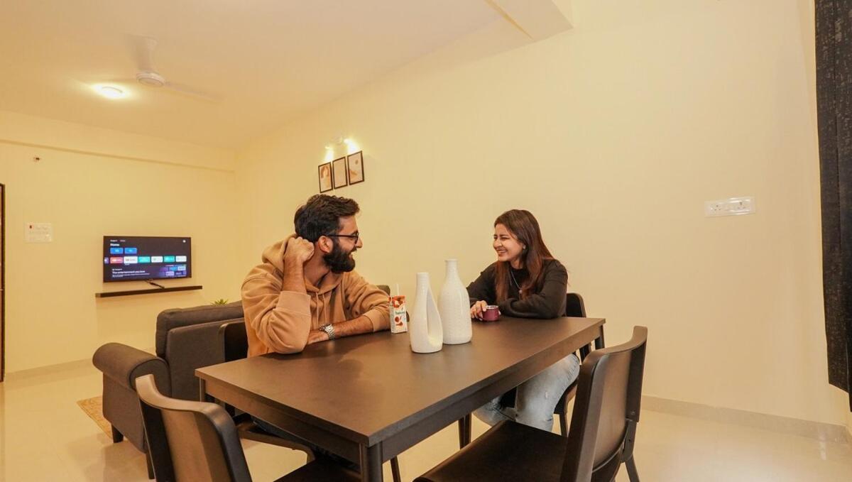 Furnished 2 Bhk Near Kharadi With High Speed Wi-fi *