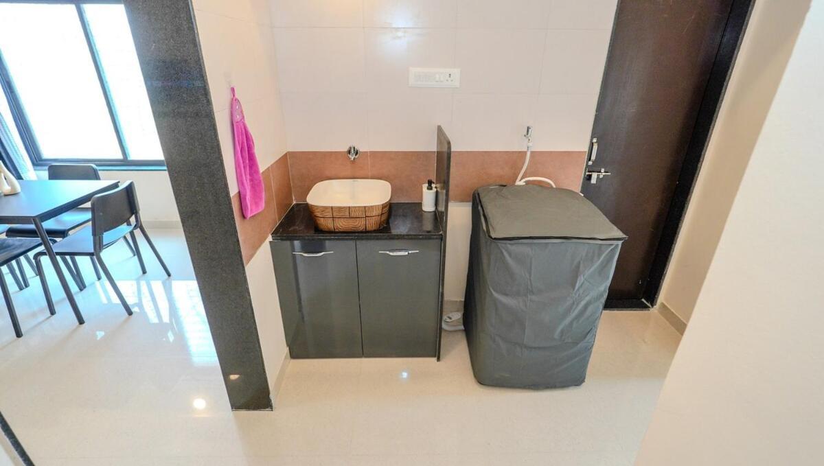 Furnished 2 Bhk Near Kharadi With High Speed Wi-fi