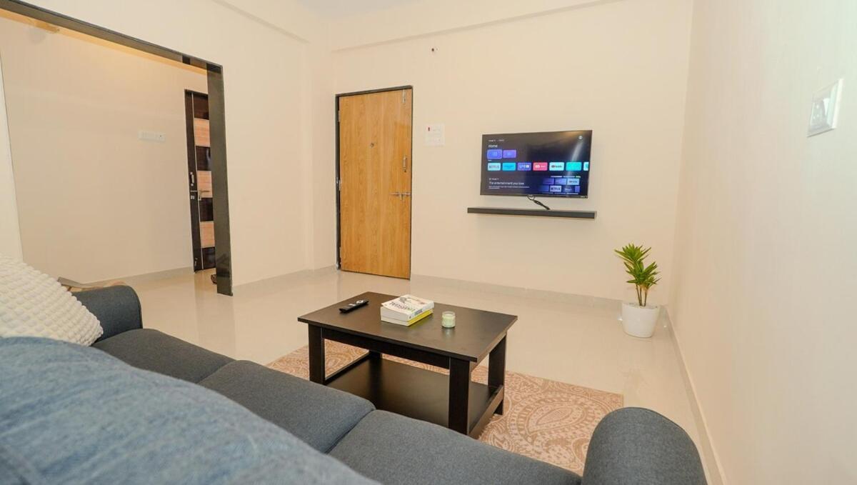 Furnished 2 Bhk Near Kharadi With High Speed Wi-fi